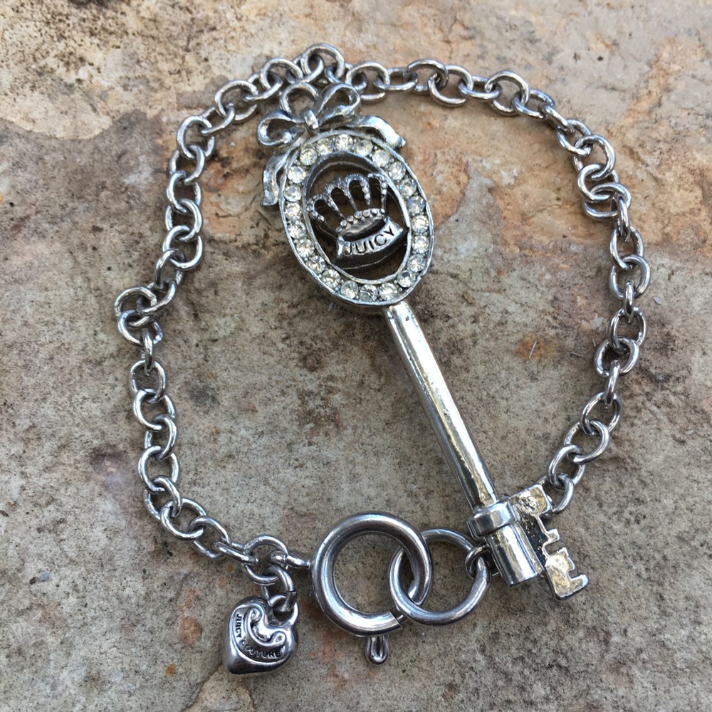Juicy Couture Pendant & Bracelet